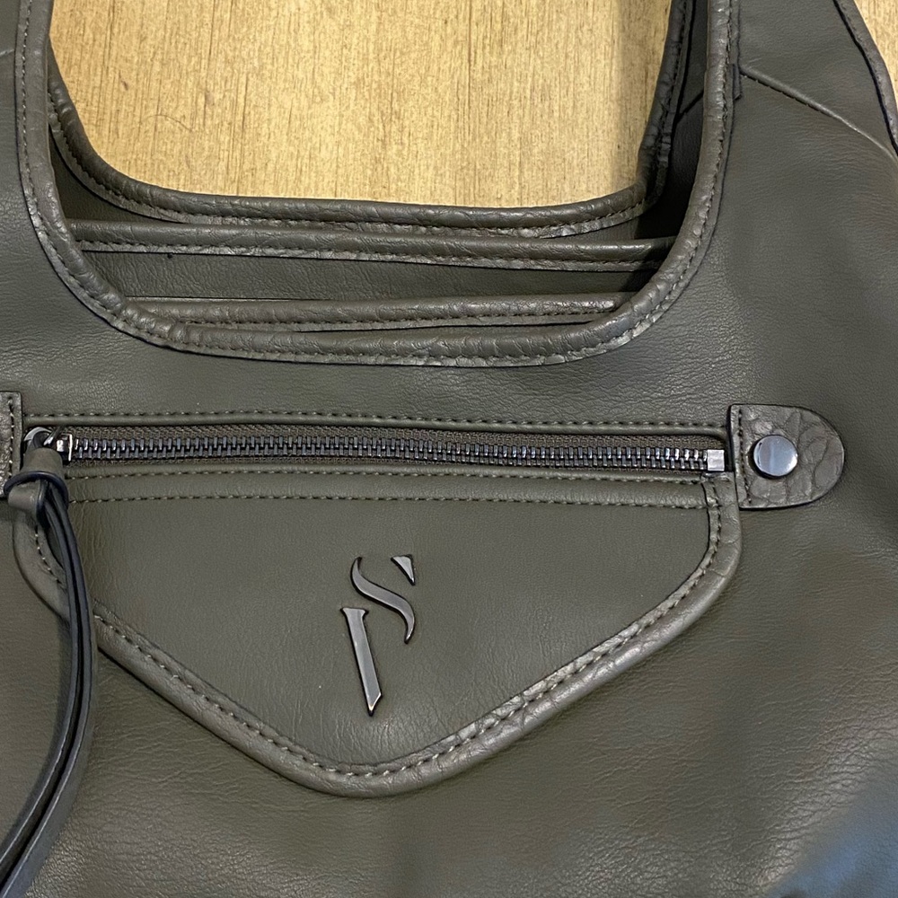 Simply Vera Olive green purse
